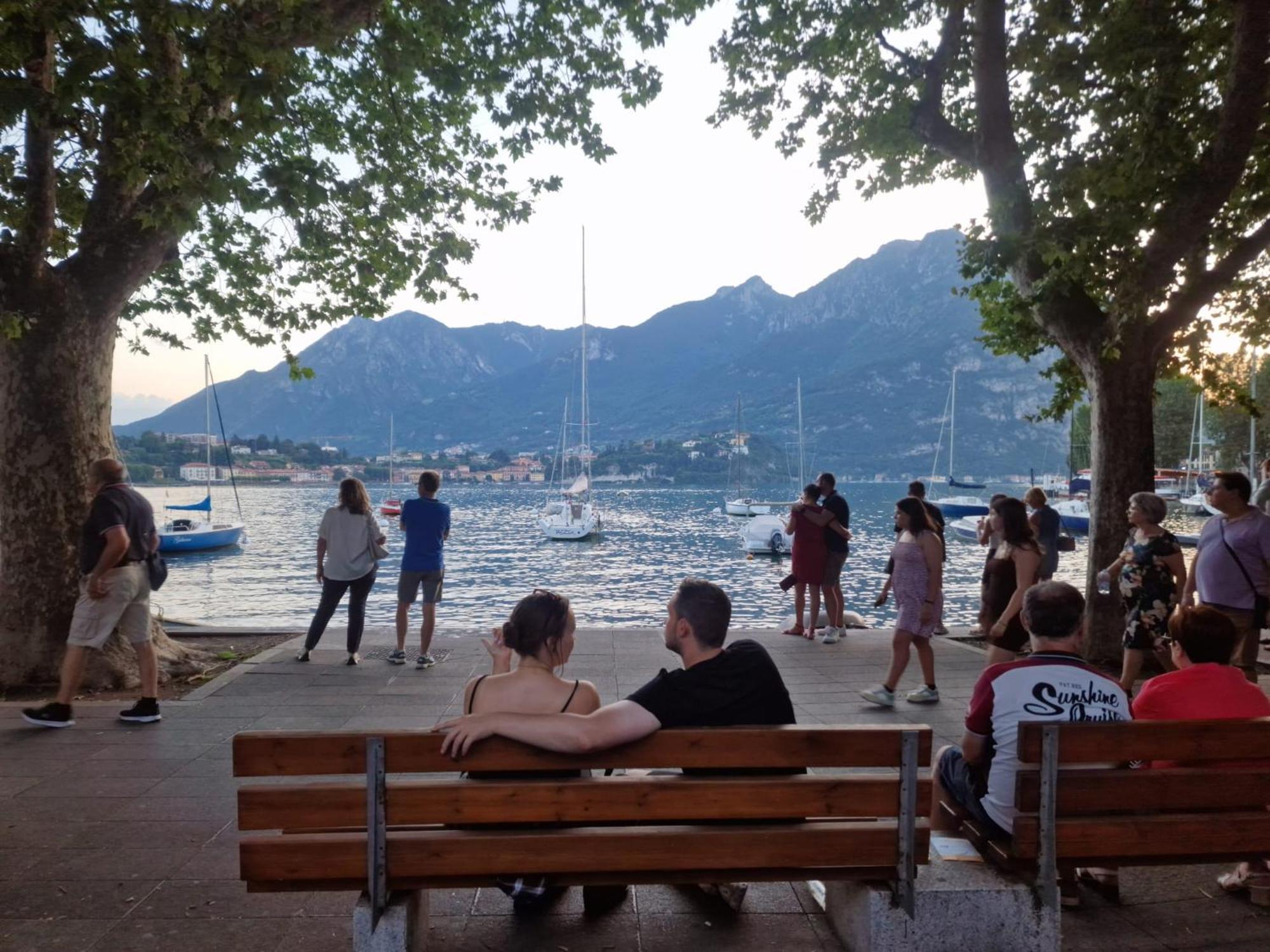 Lecco Antico Pozzo - Modern Suite Esterno foto
